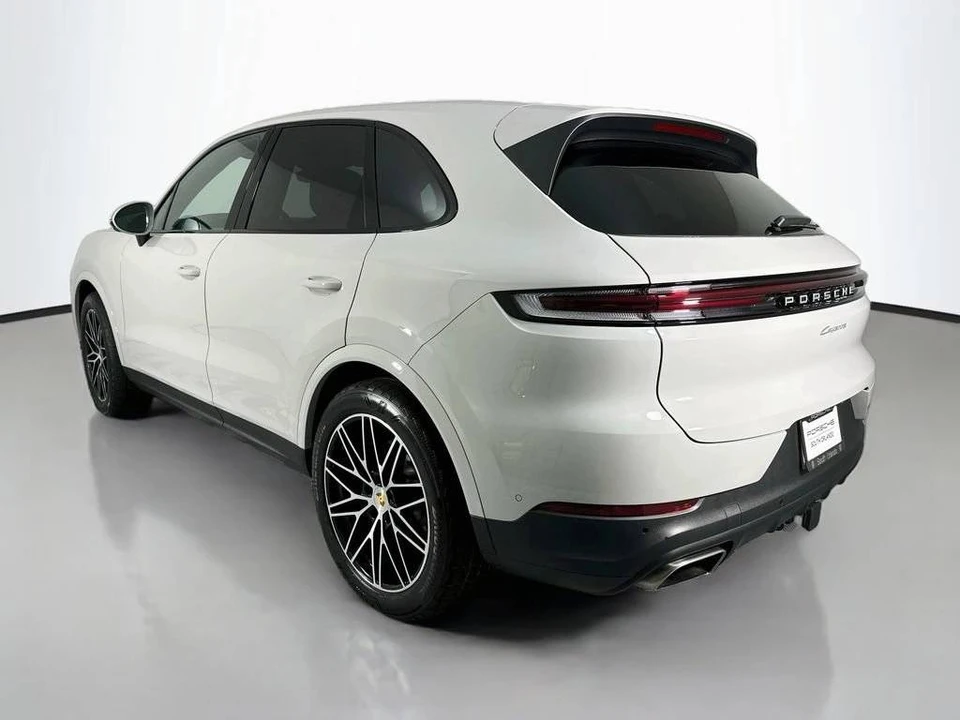 2024 Porsche 9Y0/9Y3 Cayenne - Image 3 of 4