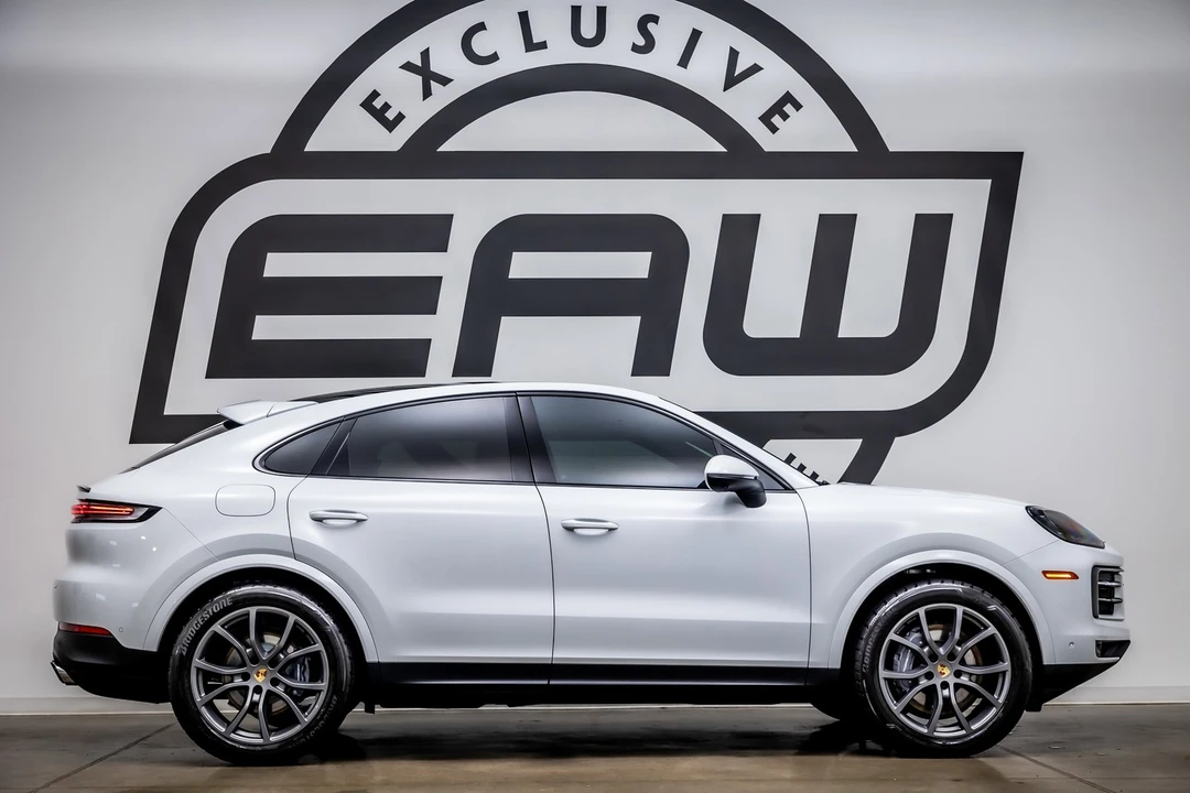 2024 Porsche 9Y0/9Y3 Cayenne - Image 9 of 12
