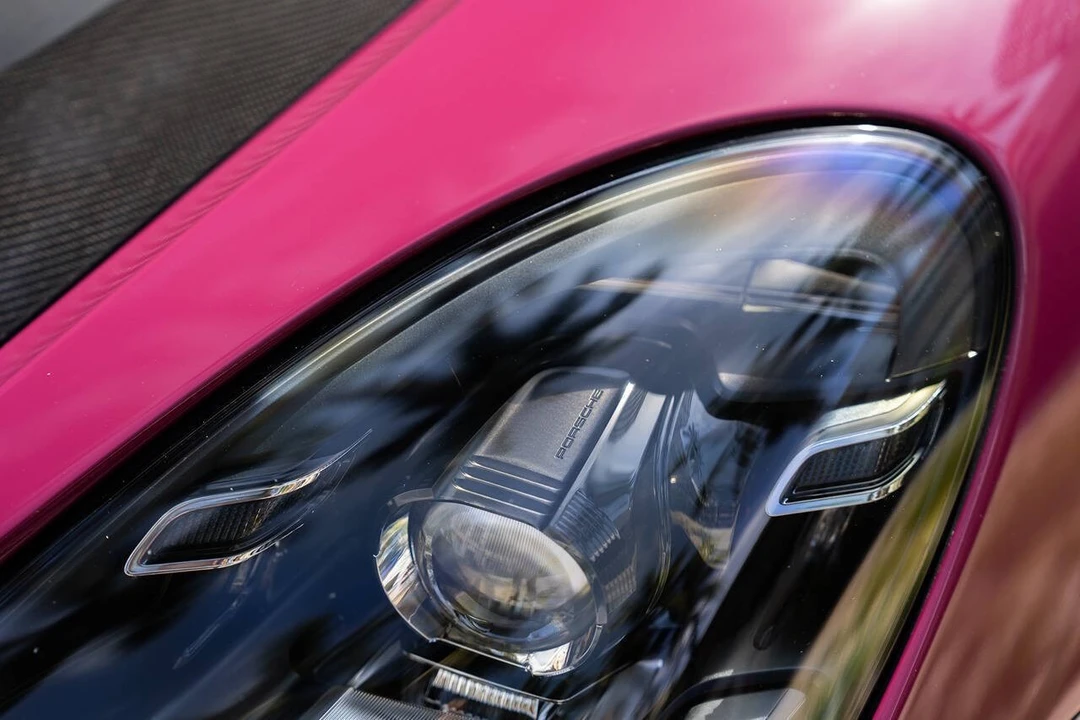 2024 Porsche 718 Cayman GT4 RS - Image 17 of 31