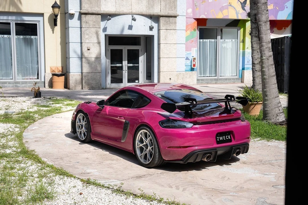 2024 Porsche 718 Cayman GT4 RS - Image 5 of 31