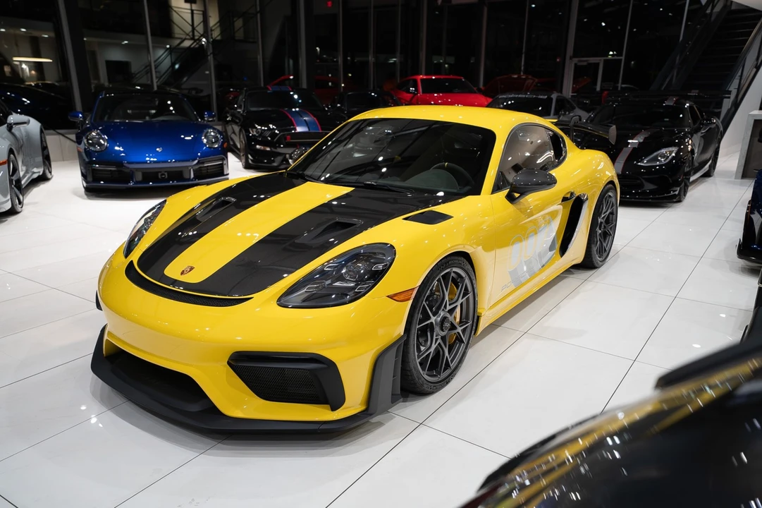 2024 Porsche 718 Cayman GT4 RS - Image 30 of 31