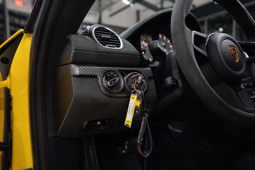 2024 Porsche 718 Cayman GT4 RS - Image 9 of 31