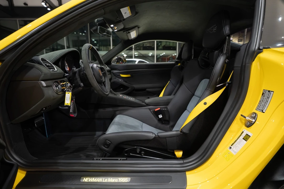 2024 Porsche 718 Cayman GT4 RS - Image 7 of 31