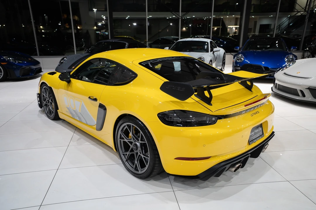 2024 Porsche 718 Cayman GT4 RS - Image 2 of 31