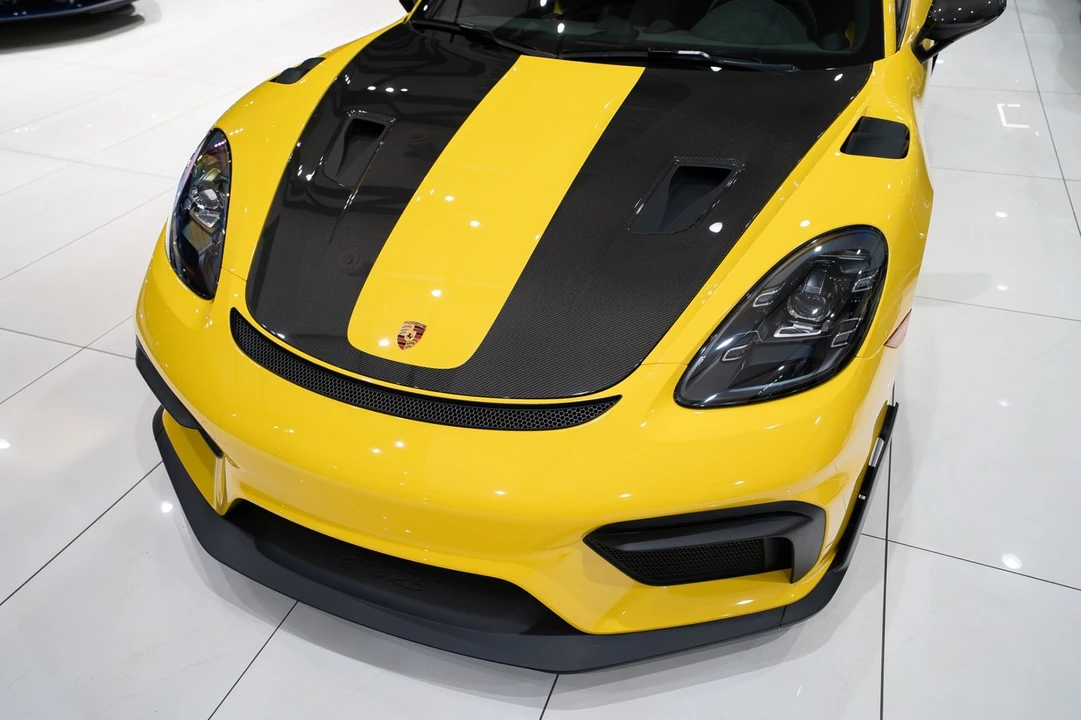 2024 Porsche 718 Cayman GT4 RS - Image 29 of 31