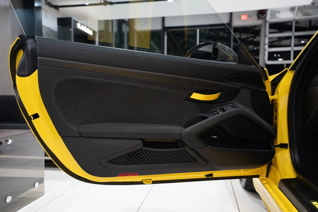 2024 Porsche 718 Cayman GT4 RS - Image 5 of 31