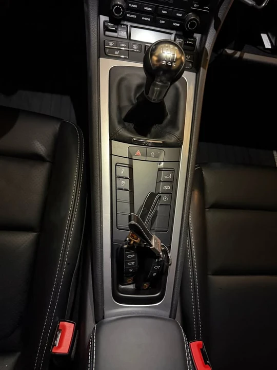 2024 Porsche 718 Cayman - Image 17 of 20