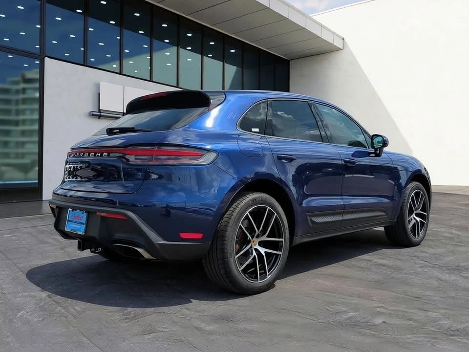2024 Porsche Macan - Image 5 of 19