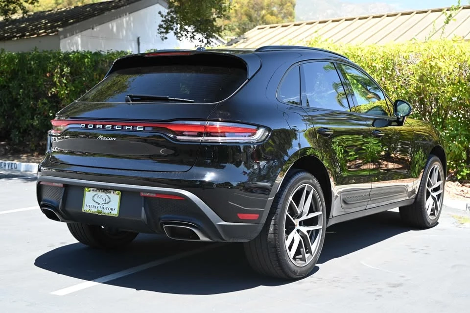 2024 Porsche Macan - Image 4 of 20