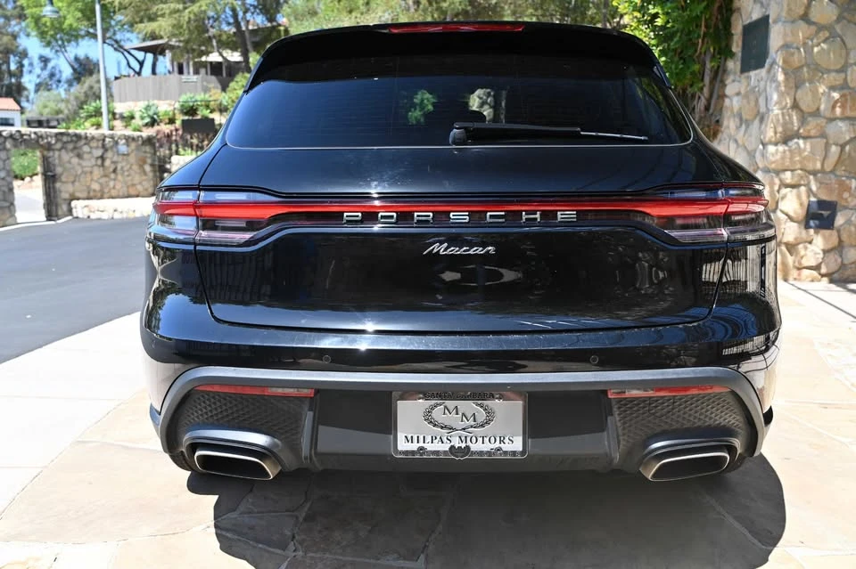2024 Porsche Macan - Image 9 of 20