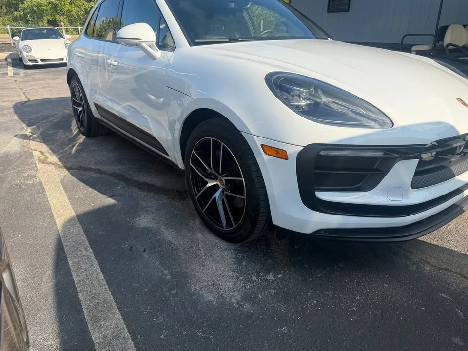 2024 Porsche Macan - Image 2 of 14
