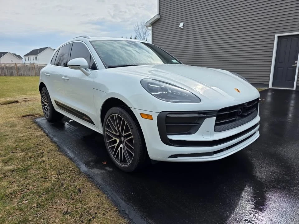 2024 Porsche Macan - Image 3 of 7