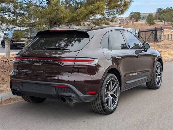 2024 Porsche Macan - Image 2 of 5