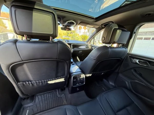 2024 Porsche Macan - Image 14 of 21