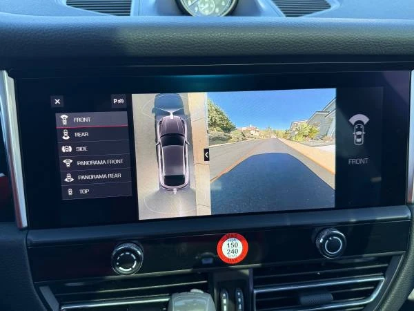 2024 Porsche Macan - Image 9 of 21