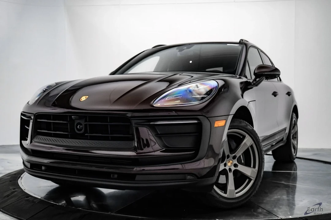 2024 Porsche Macan - Image 3 of 12