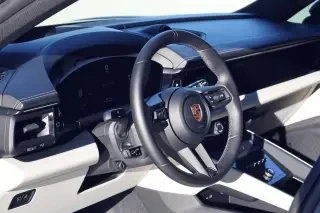 2024 Porsche Macan Electric - Image 4 of 4