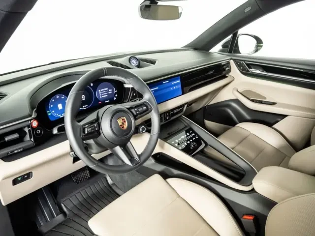 2024 Porsche Macan Electric - Image 4 of 4