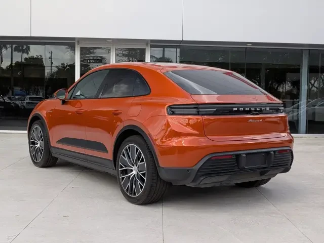 2024 Porsche Macan Electric - Image 3 of 4