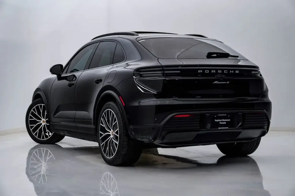 2024 Porsche Macan Electric - Image 3 of 6