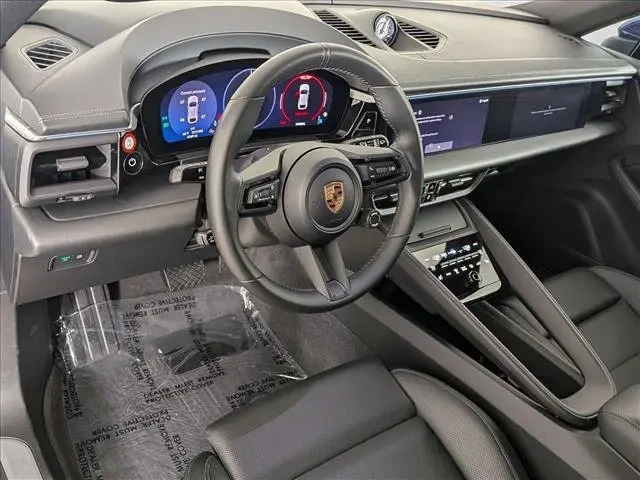 2024 Porsche Macan Electric - Image 4 of 6