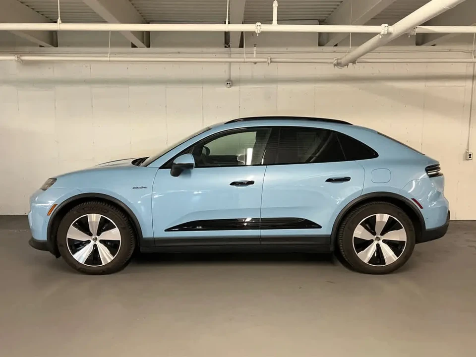 2024 Porsche Macan Electric - Image 2 of 8