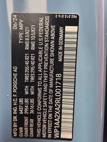 2024 Porsche Macan Electric - Image 14 of 24