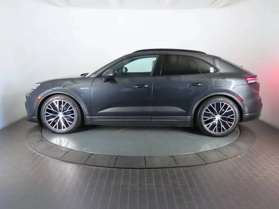 2024 Porsche Macan Electric - Image 2 of 5