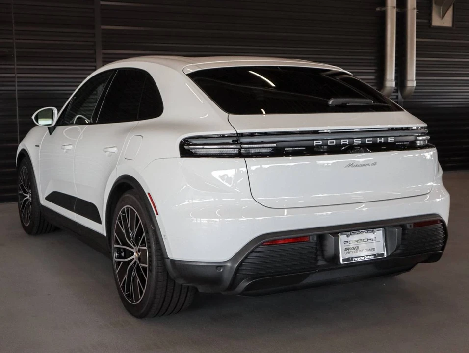 2024 Porsche Macan Electric - Image 3 of 5