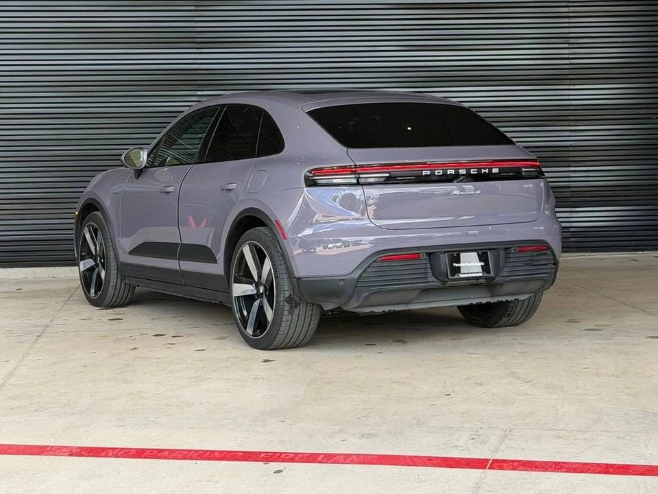 2024 Porsche Macan Electric - Image 3 of 5