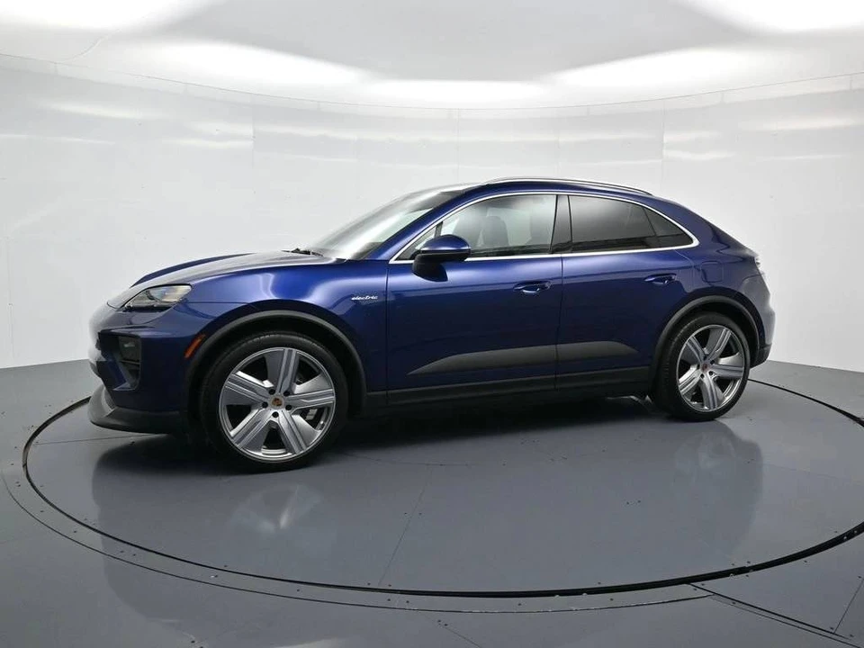 2024 Porsche Macan Electric - Image 2 of 5