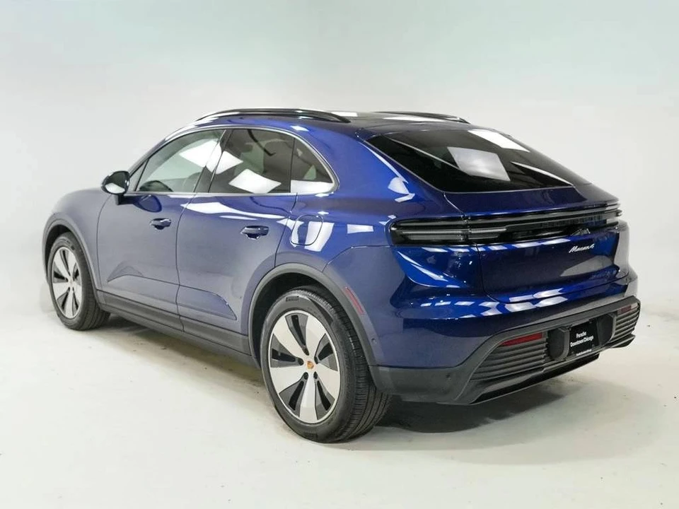 2024 Porsche Macan Electric - Image 3 of 4