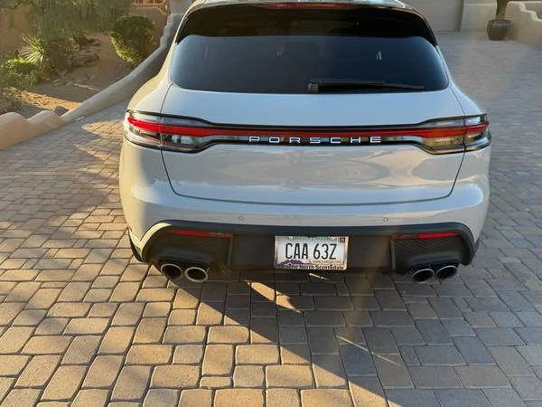 2024 Porsche Macan - Image 7 of 17