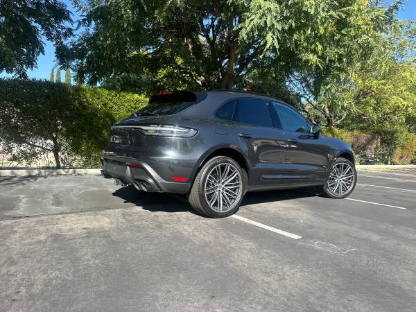 2024 Porsche Macan - Image 5 of 17