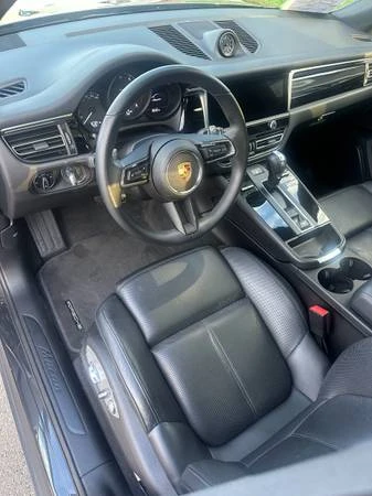 2024 Porsche Macan - Image 11 of 17