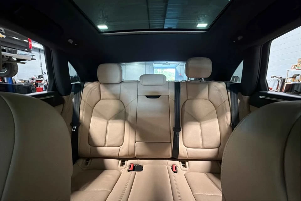 2024 Porsche Macan - Image 20 of 20