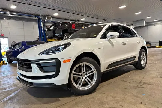2024 Porsche Macan AWD
