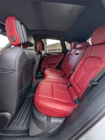 2024 Porsche Macan - Image 7 of 16