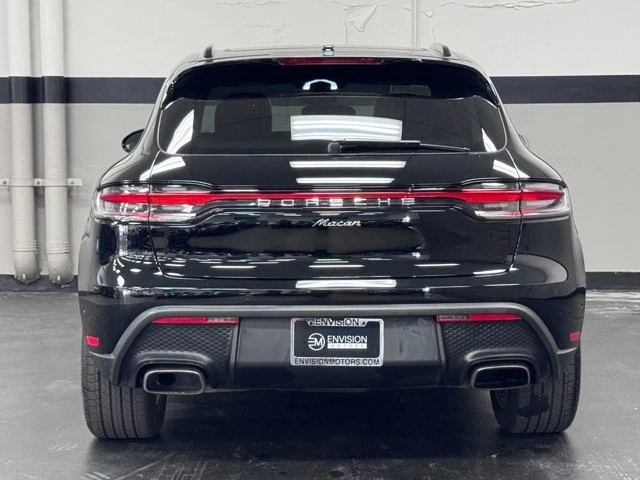 2024 Porsche Macan - Image 10 of 31