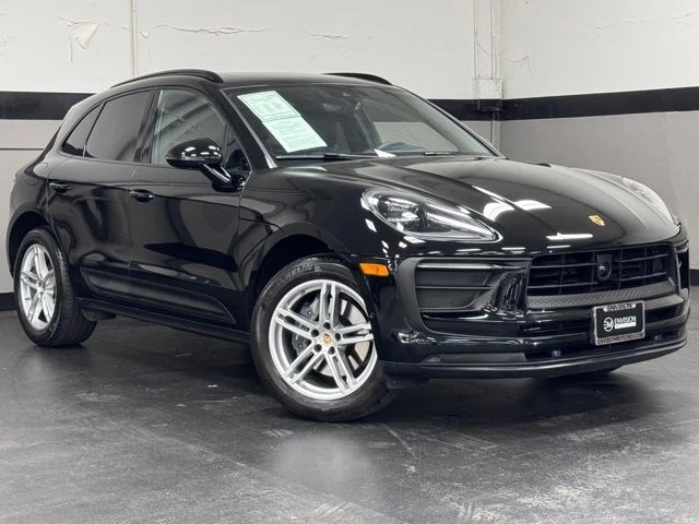 2024 Porsche Macan - Image 2 of 31