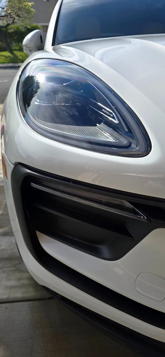 2024 Porsche Macan - Image 9 of 21