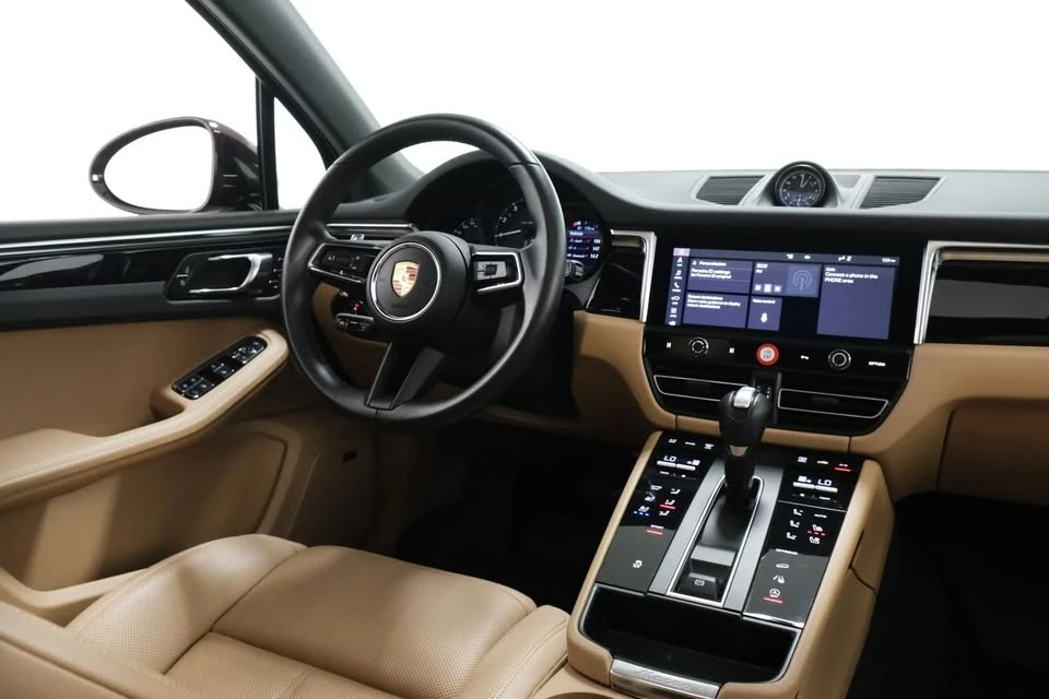 2024 Porsche Macan - Image 11 of 19