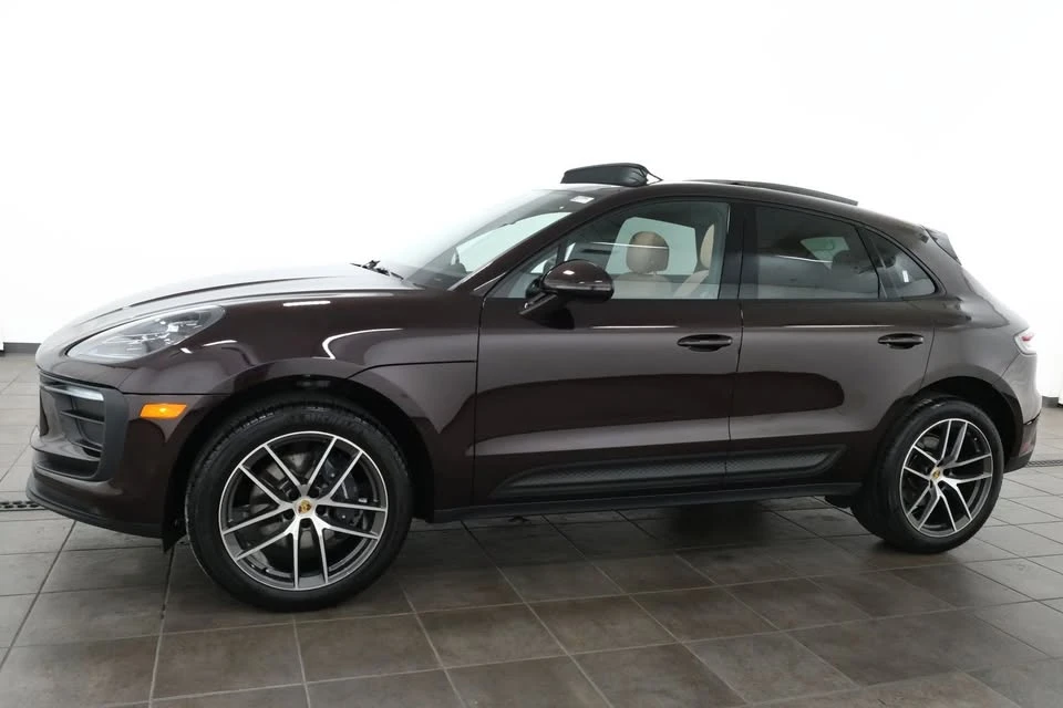 2024 Porsche Macan - Image 3 of 19