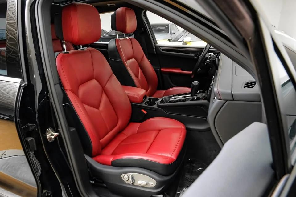 2024 Porsche Macan - Image 6 of 20