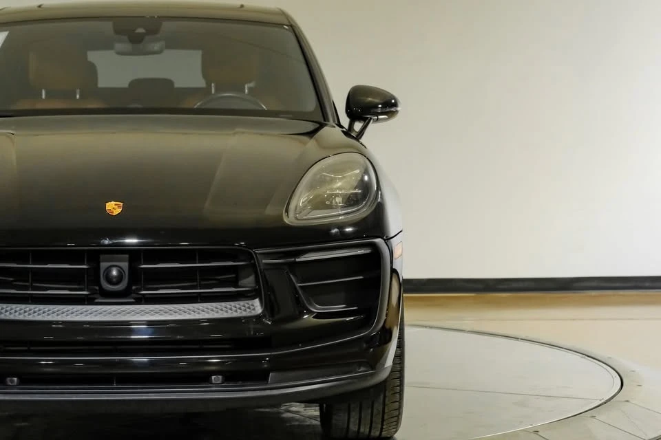 2024 Porsche Macan - Image 8 of 20