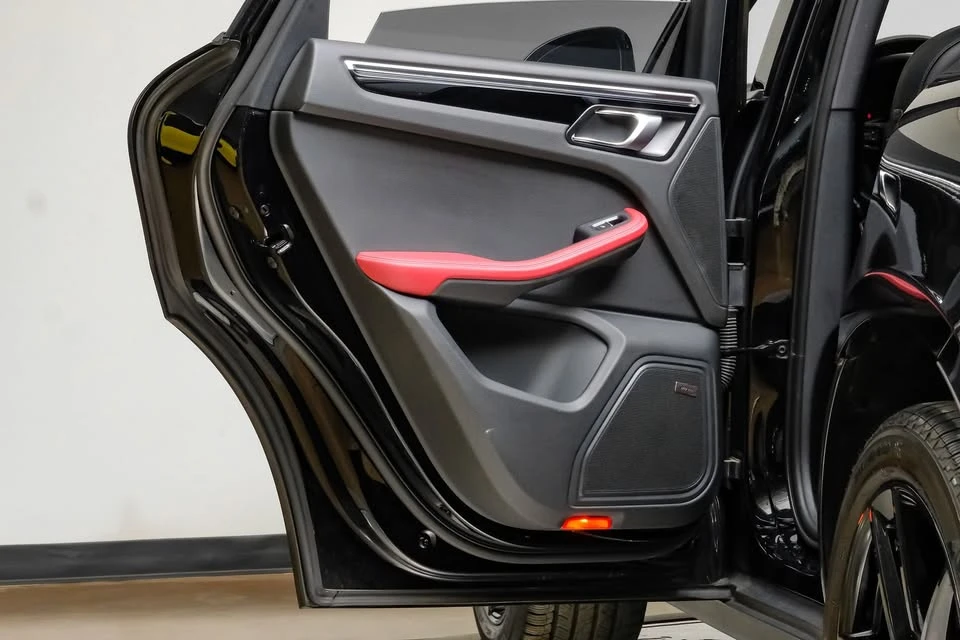 2024 Porsche Macan - Image 4 of 20