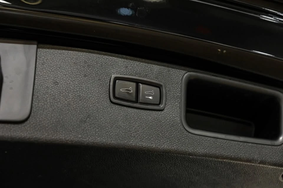 2024 Porsche Macan - Image 5 of 20