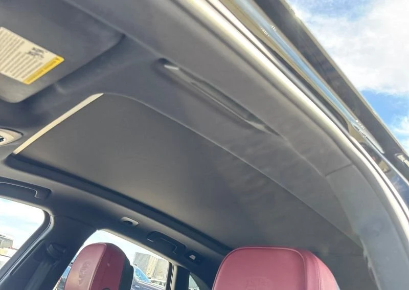 2024 Porsche Macan - Image 3 of 9