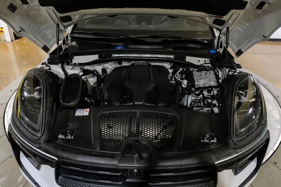 2024 Porsche Macan - Image 3 of 20