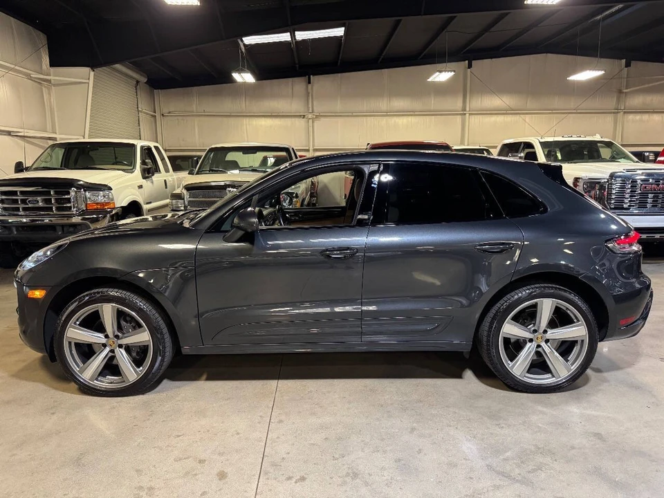 2024 Porsche Macan - Image 5 of 12